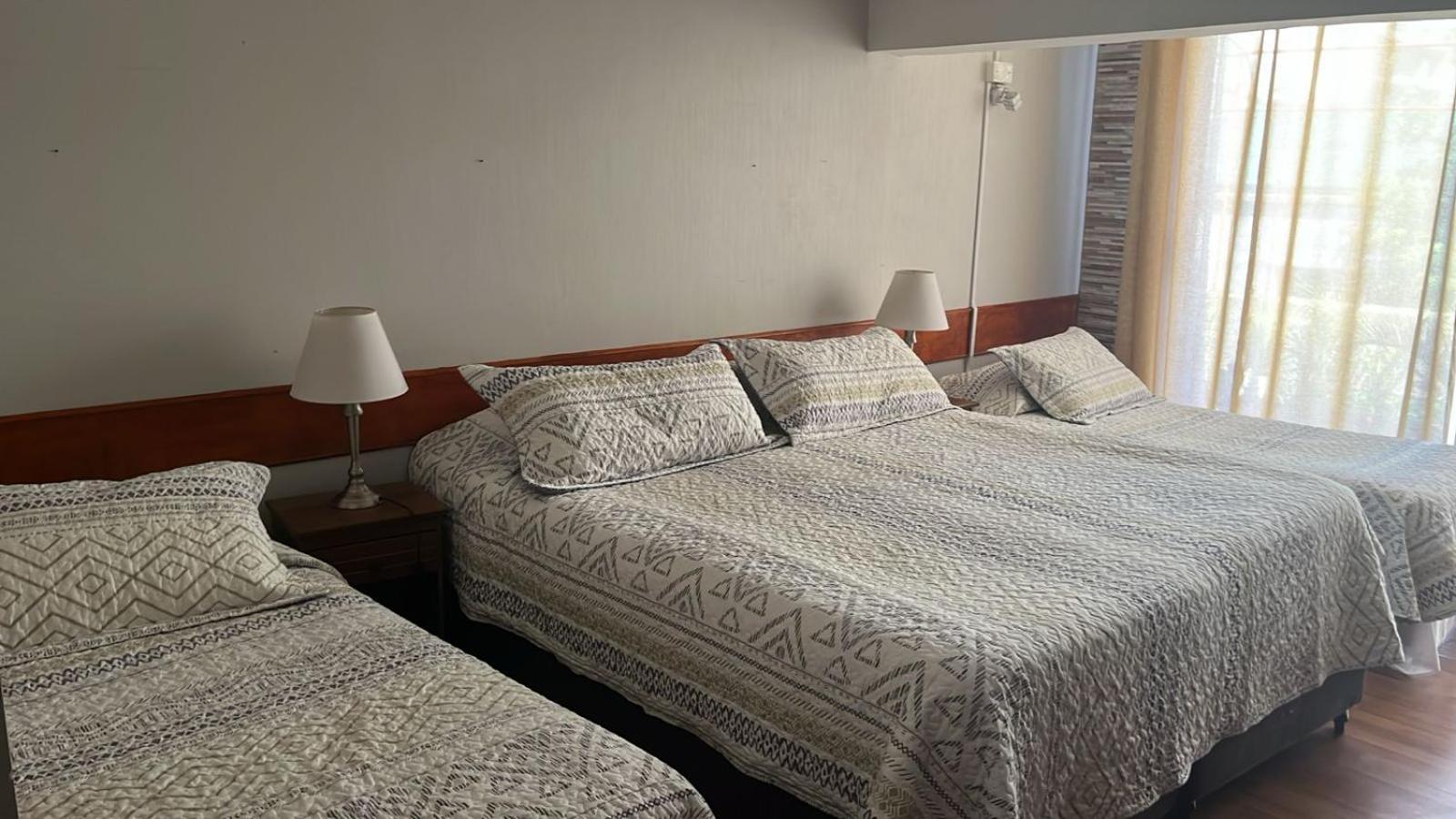 New Hotel Cruz Del Sur กอนเซปซิออน ภายนอก รูปภาพ